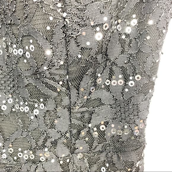 Stunning Form Fitting City Triangles Dress - Picture 7 of 14